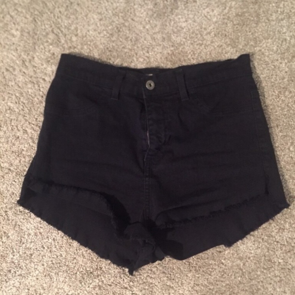High waisted black jean shorts M/L